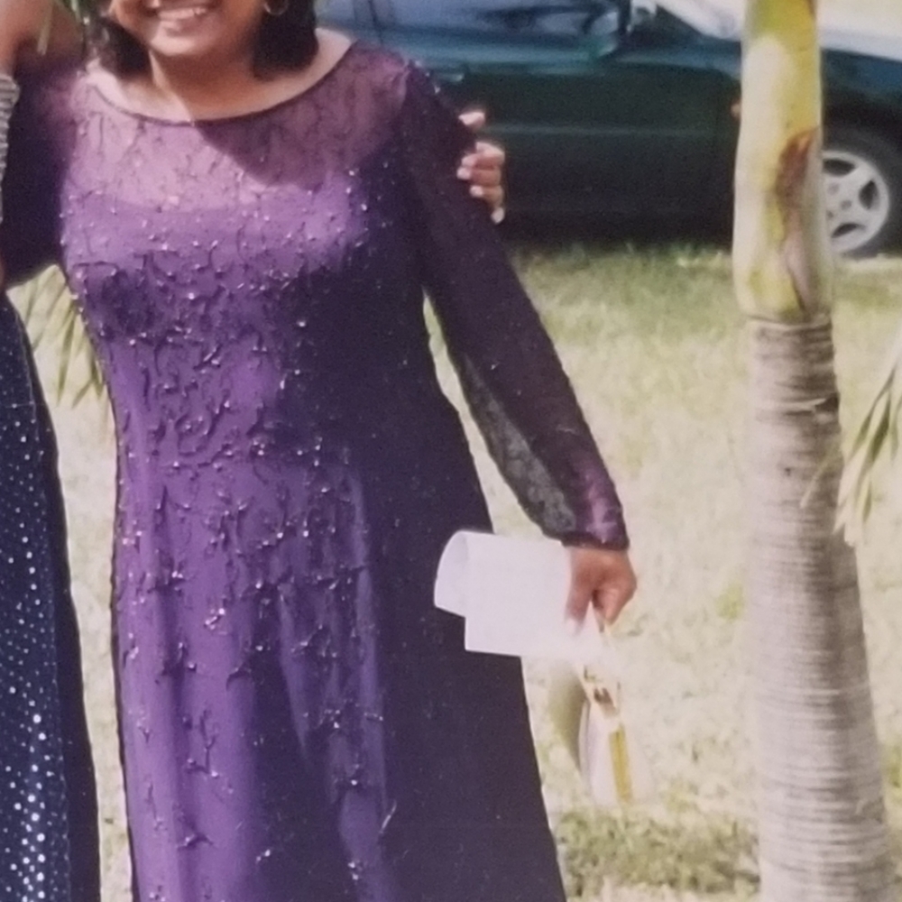 ELEGANT DRESS